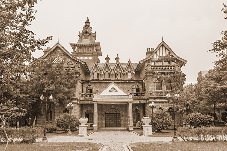 复古怀旧工业风发黄照片民国老上海滩建筑街景高清装饰画画芯素材 第12张